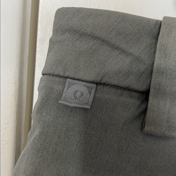 Lululemon | Classic Short - Picture 5 of 7